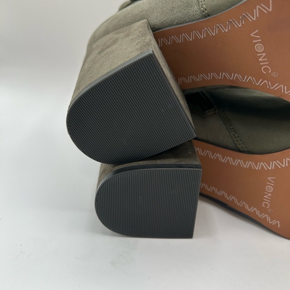 New Vionic Tenley Olive Green Suede Leather Heeled Ankle Booties Square Toe 7 - Picture 11 of 12